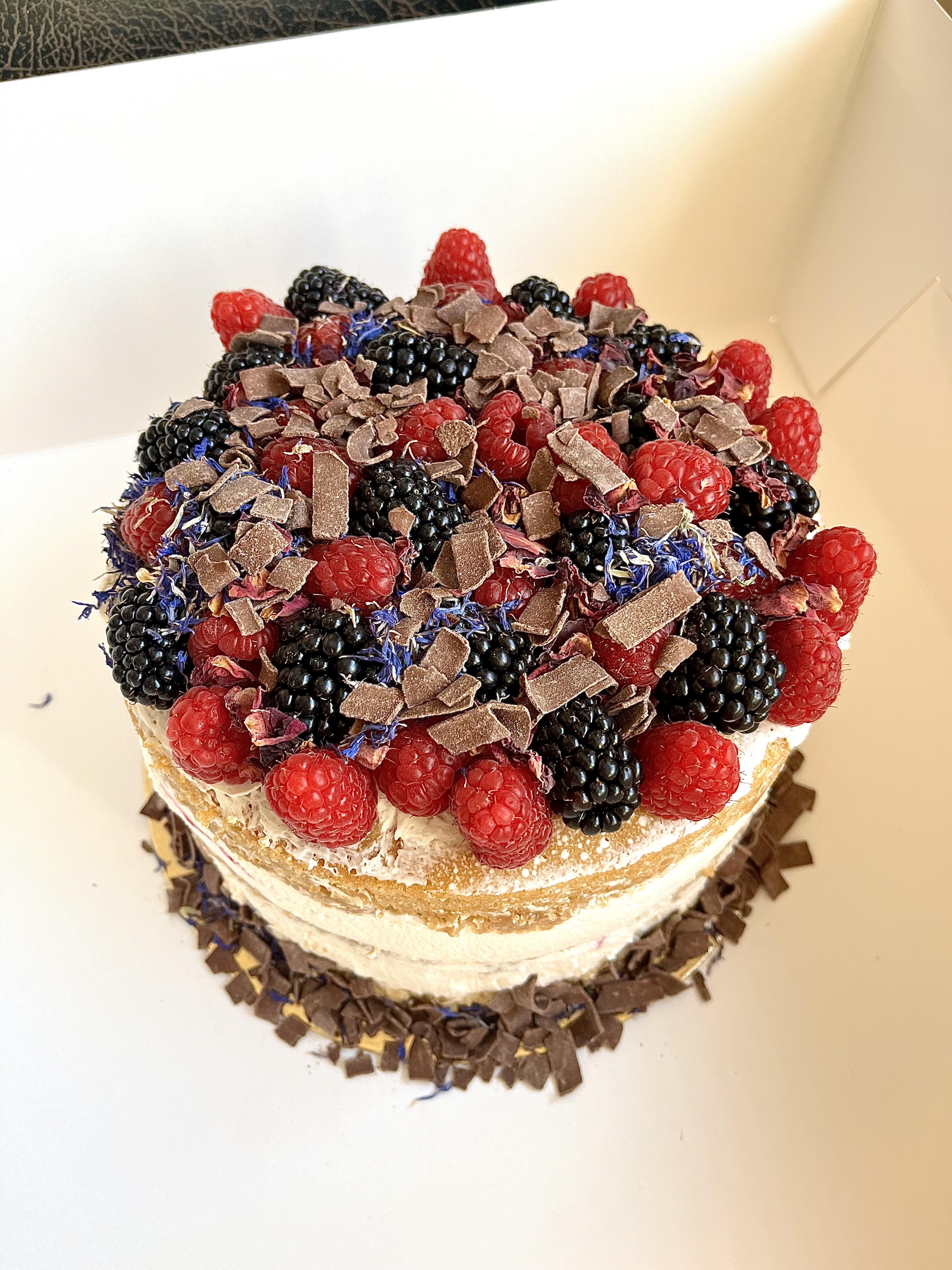 Image de Naked cake framboises/vanille 🤍